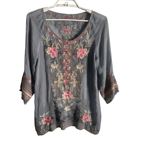 RARE - Johnny Was Mari Gray Embroidered Top - GUC style C14819-9 - Picture 1 of 14